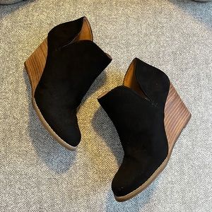 Abound black suede booties